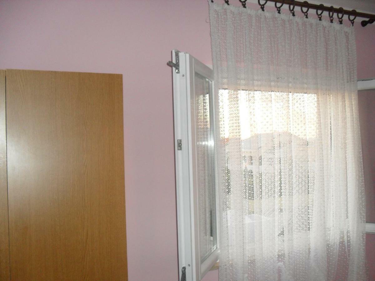 Apartment Zdenka Povljana Esterno foto