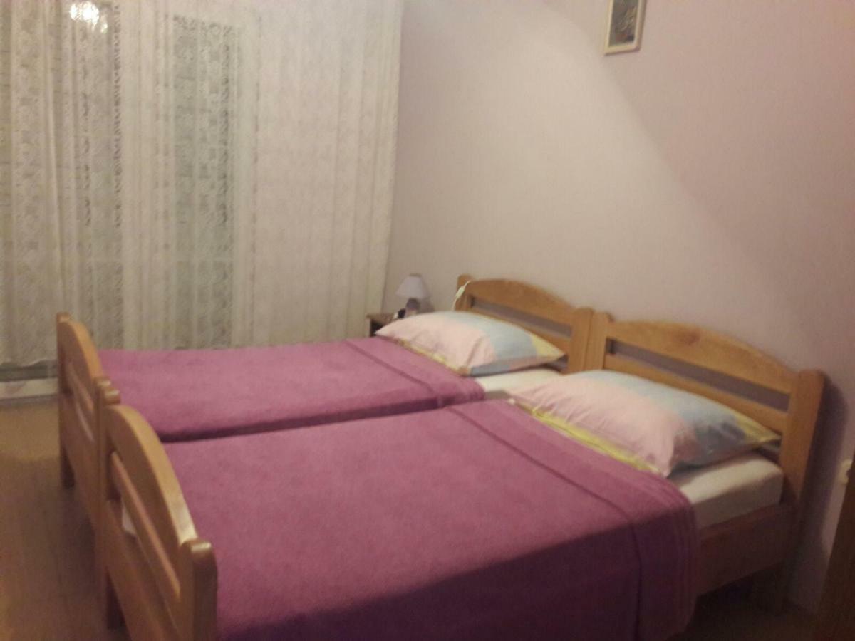 Apartment Zdenka Povljana Esterno foto